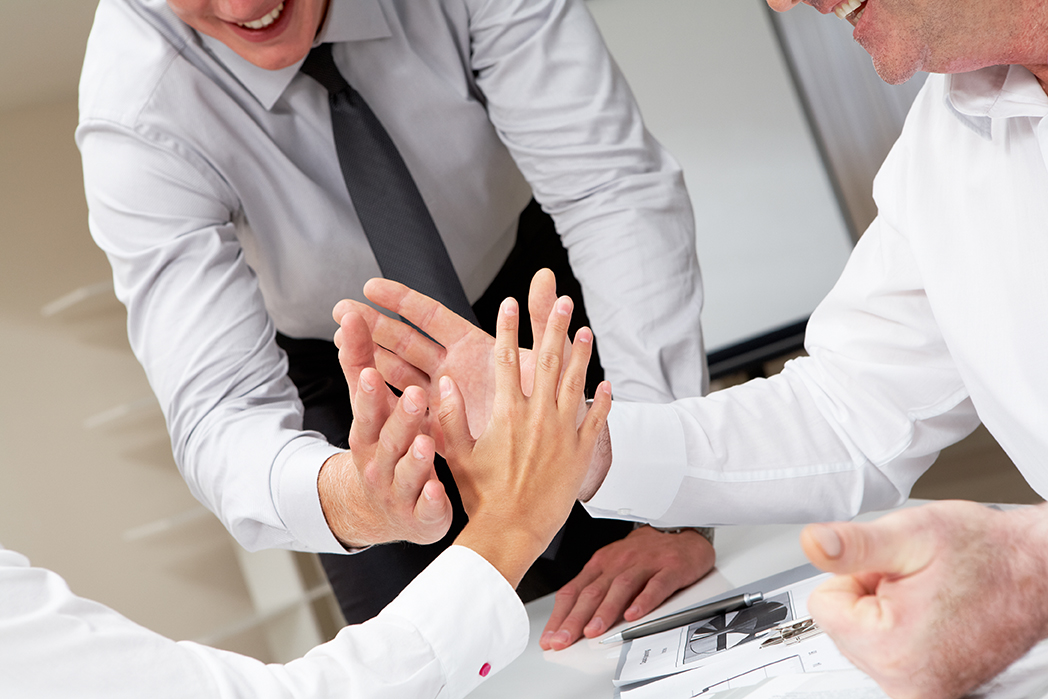To provide customers with more comprehensive, high-quality, and secure services through continuous professional and technological innovation, improvement of service capabilities and awareness